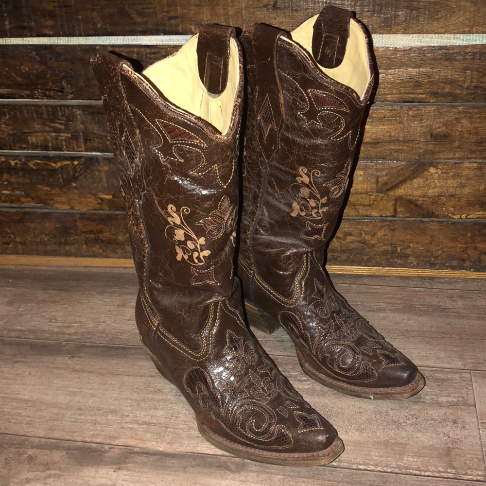 Corral brown boots
